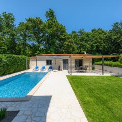 Beautiful Villa Lakora with pool in Porec
