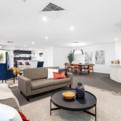 Fabulous Penthouse on East Perth w Pool