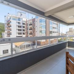 518 - Apartamento com 3 quartos em Bombas