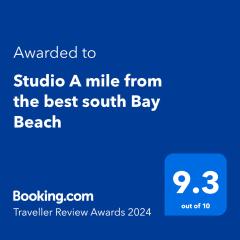 Studio A mile from the best south Bay Beach