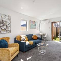Modern Central Outdoor Living Bonus Handy CBD