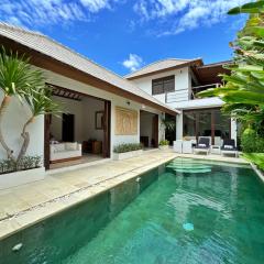 2-BR Villa in Sanur mins walk to the beach