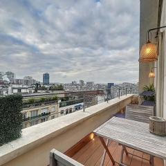 Very nice top floor studio with terrace Paris 17th