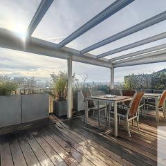 Beautiful top floor apartment with terrace Paris 16th!