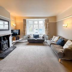 Stunning house, sleeps 10, garden and pool table - West Parley Manor