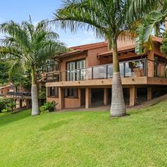 San Lameer 10429 - 5 Bedroom Superior - 10 pax - San Lameer Rental Agency