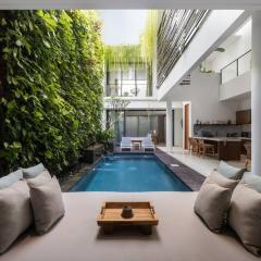 Villa Talisman - Luxury Rooftop Canggu Villa Only 5 mins to Beach