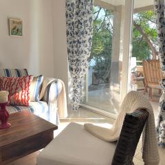 Corallis Beachfront Family Oasis