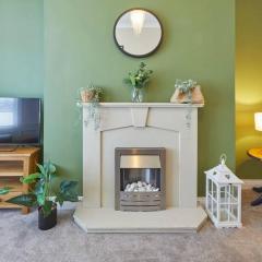 Spacious Coastal 3BR Retreat in South Shields - Fast Internet