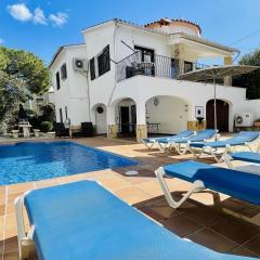 Villa Tramuntana by Costabravaway