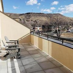 Golden Condo Patio with MTN Views Walk to DT Golden and School of Mines