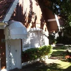 Linda casa 3 qtos com 1 suite a 1km de Capivari