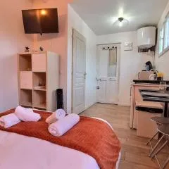 Road Stop Studio *Paris*Disney*Gare*