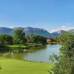 Large home in Pecanwood Golf Estate with backup power