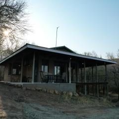 Tamboti Lodge - Zulweni Private Game Reserve