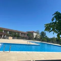 Apartment Château de Jouarres-3 by Interhome