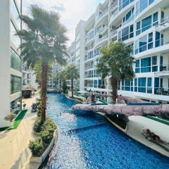 Grand Avenue Conde Pattaya