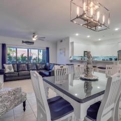 Luxury Condo near White Sandy Beaches - 2 Min Walk