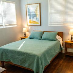 Cozy One Bedroom Unit In the Heart of Jax Beach!