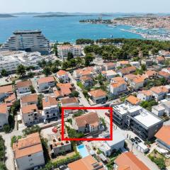 Apartments with parking space Vodice - 22290