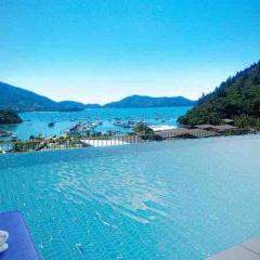 Set Ribeira, apê completo com piscina vista mar!