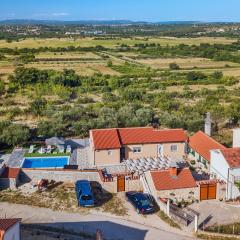 Luxury villa with a swimming pool Benkovac, Zagora - 20927