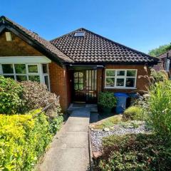 City SuperHost - Peaceful Home in Salford