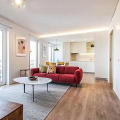 Outstanding Liberdade Spacious Apt 2 Bedroom w AC