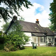 Garden Cottage Newcastle Emlyn