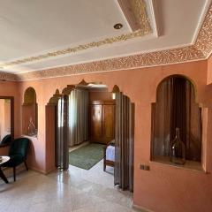 5min to Beach, WiFi, terrace, stylish fully equipped appartement parking for free