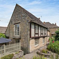 Spacious Cottage in the Centre of Burford, Cotswolds