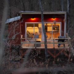 Romantic Wooded Treehouse Oasis