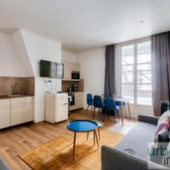 62 - Beautiful Apartment Triangle d- 100m from Champs-Elysees
