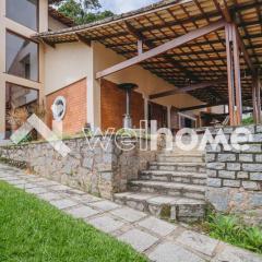 Casa com piscina e churrasqueira em Teresópolis