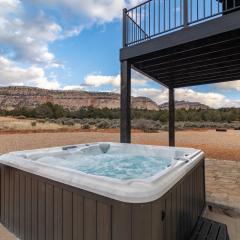 Red Canyon Casita-Brand New, Views, Hot Tub, Near Zion & Bryce