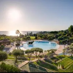 Cap ESTEREL Village , AGAY 4prs Climatisé-WIFI-Parking INCLUS