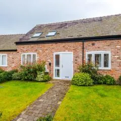 Number 21: A Breathtaking Chester Cottage with Parking