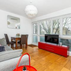 Newly refurbished 2BR wbalcony in Vibrant Peckham