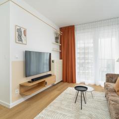 Unique 2-Bedroom Apartment on the 10th Floor with FREE GARAGE Poznań by Renters