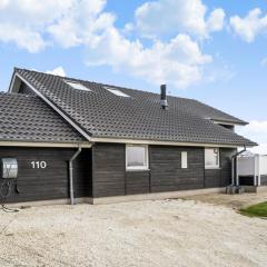 Amazing Home In Juelsminde With Kitchen