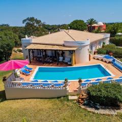 Cosy Carvoeiro Villa - 5 Bedrooms - Villa Marianna do Sol - Table Tennis Table & Private Pool - Alporchinhos