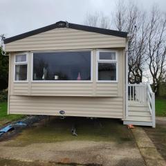 Lovely 8 Berth Caravan With Decking And Wifi In Yorkshire, Ref 71011ic