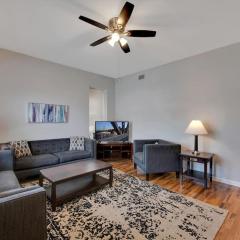 Breathtaking Unit in Shaw - 4 Queen beds 1E