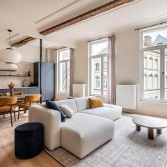 Stylishly renovated apartment overlooking the lively City Center