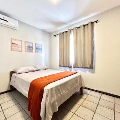 003 - Apartamento com 2 dormitórios na praia de Bombas