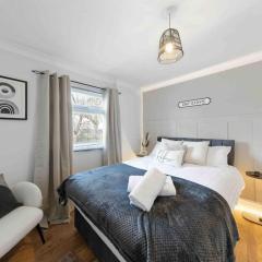 Airy 2 Bed - Long Stays Welcome