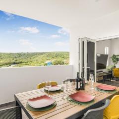 Modern 3-Bed Apartment in Papaya Resort