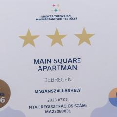 MAIN SQUARE APARTMAN