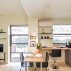 Aiolos GLYFADA luxury apartment