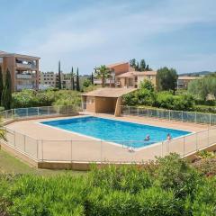 Charmant T2 piscine proche plage